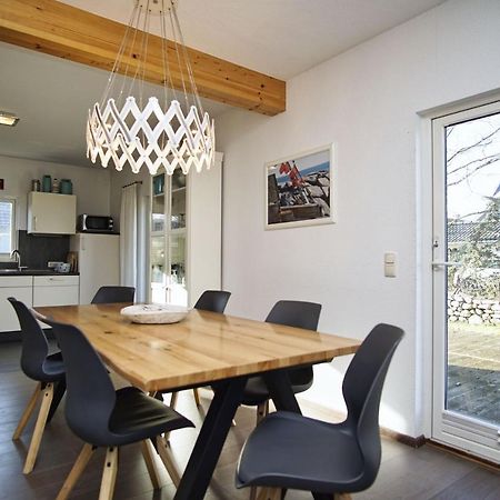 Komfortables Haus Mit Kamin, Sauna, Garten, Terrasse - Ferienhaus Sternschnuppe Wiek auf Rügen Zewnętrze zdjęcie