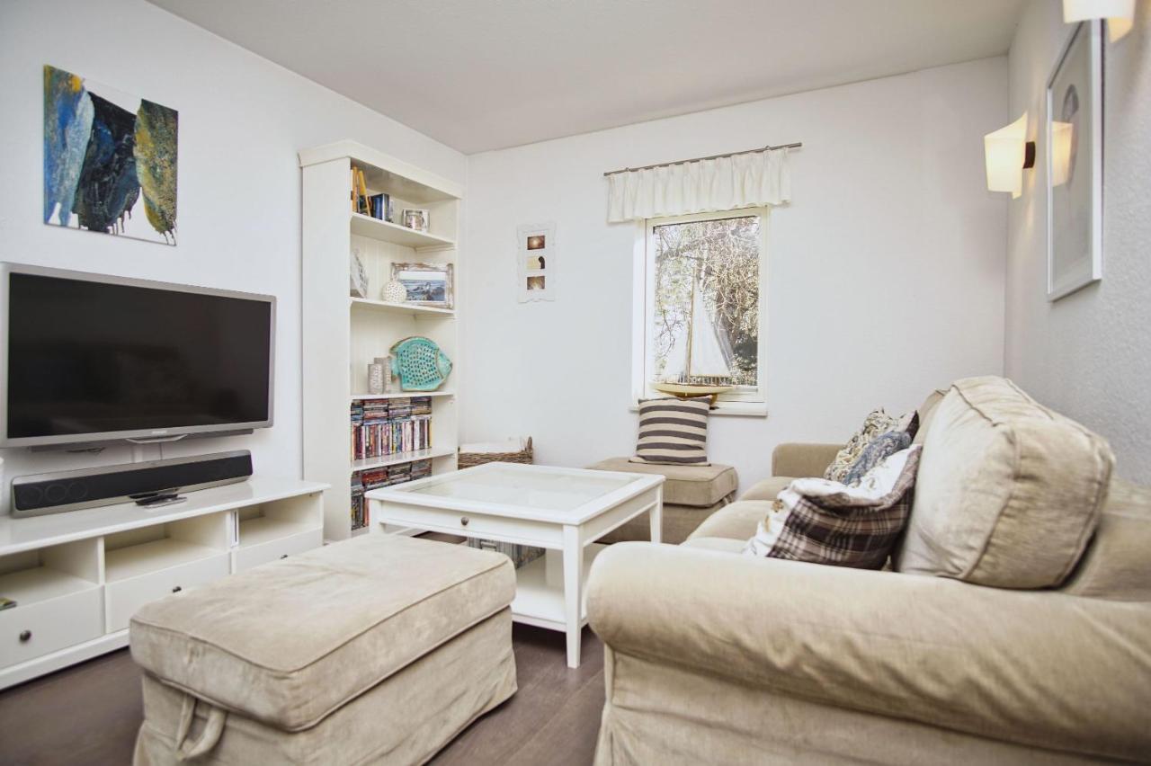 Komfortables Haus Mit Kamin, Sauna, Garten, Terrasse - Ferienhaus Sternschnuppe Wiek auf Rügen Zewnętrze zdjęcie
