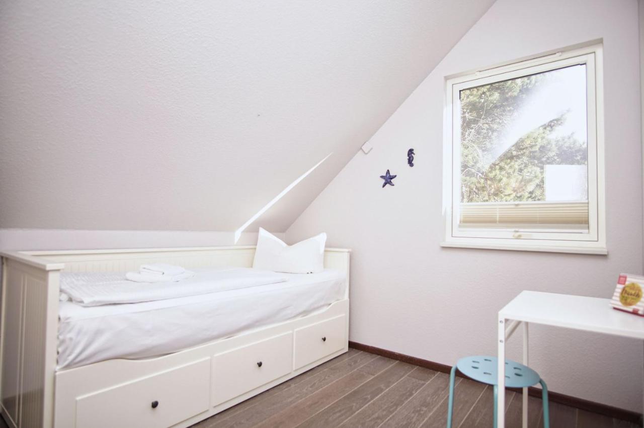 Komfortables Haus Mit Kamin, Sauna, Garten, Terrasse - Ferienhaus Sternschnuppe Wiek auf Rügen Zewnętrze zdjęcie
